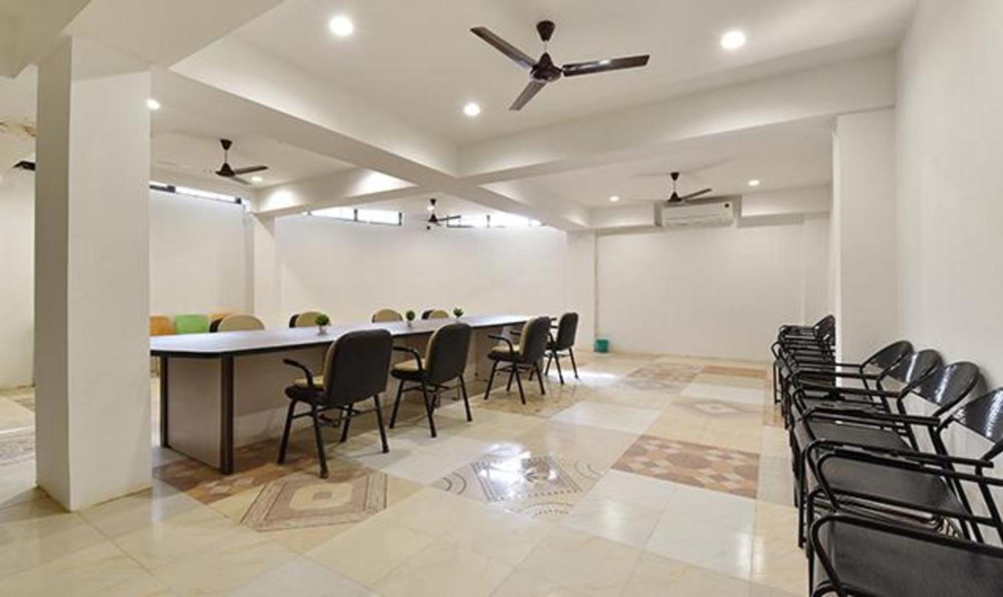 Fabhotel Siddharth Corporate - Vavol, Gandhinagar Luaran gambar