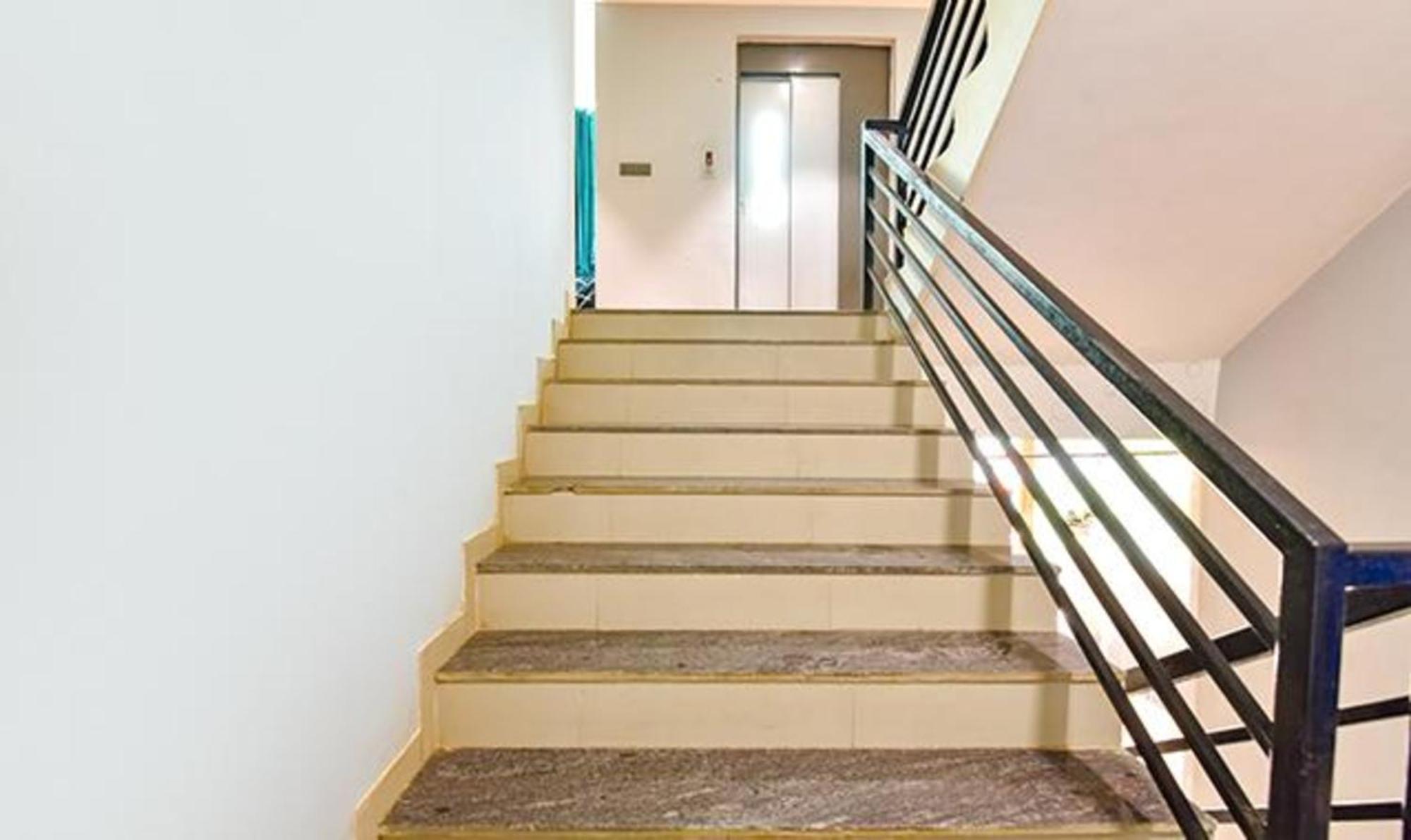 Fabhotel Siddharth Corporate - Vavol, Gandhinagar Luaran gambar